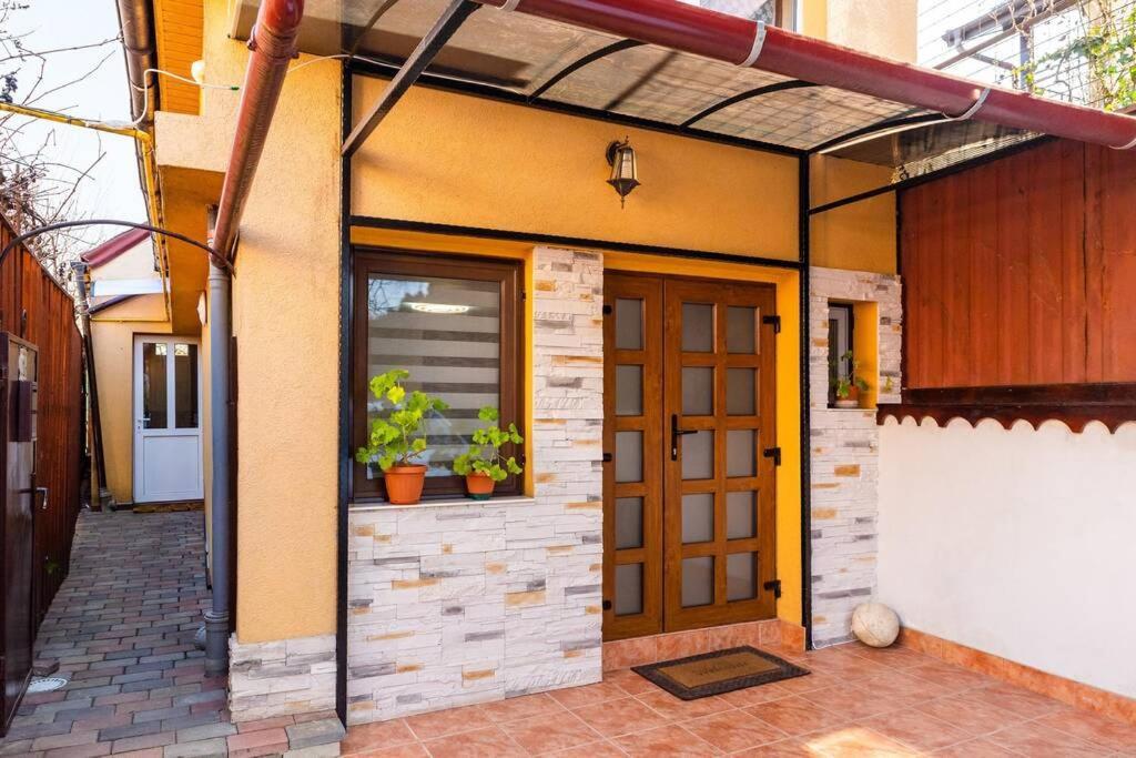 הוילה קלוז'-נאפוקה Cozy House With Nice Garden In Heart Of City Center מראה חיצוני תמונה